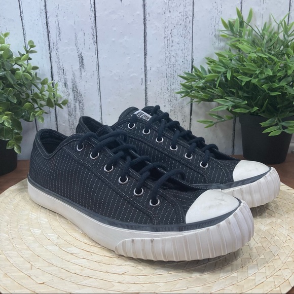 Converse All Star's Black Sneakers